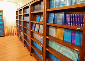 Image for article Tianti Bookstore Opens in Midtown Manhattan, Spreading the Beauty of Falun Dafa (Photos)