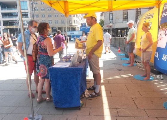 Image for article Germany: People in Hamburg Condemn Organ Harvesting in China